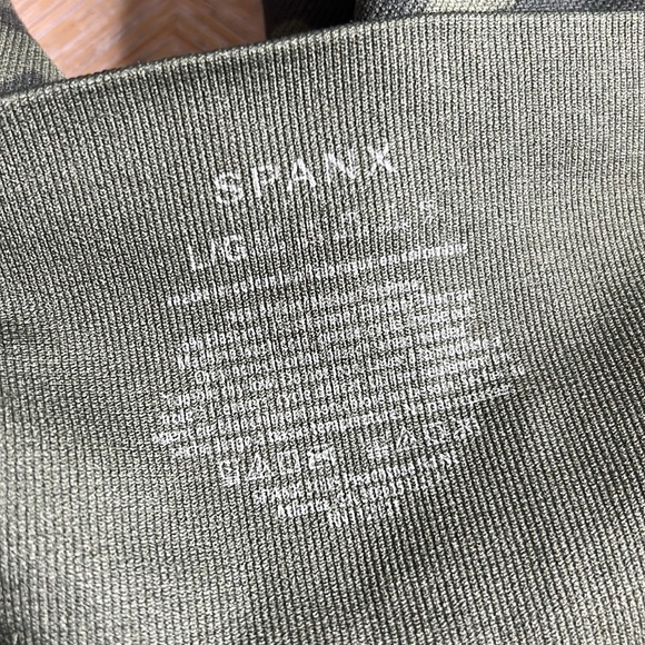 SPANX Green Camo Seamless Leggings L - Picture 6 of 6